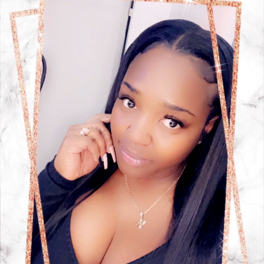 Meet your Posher, Dequeta